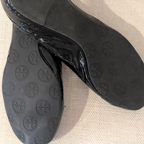Tory Burch Black Patent Ballet - Picture 3 of 3